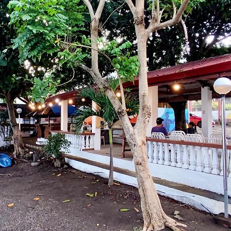 Leynes Taal Lake Resort And Hostel Tanauan  Exterior photo