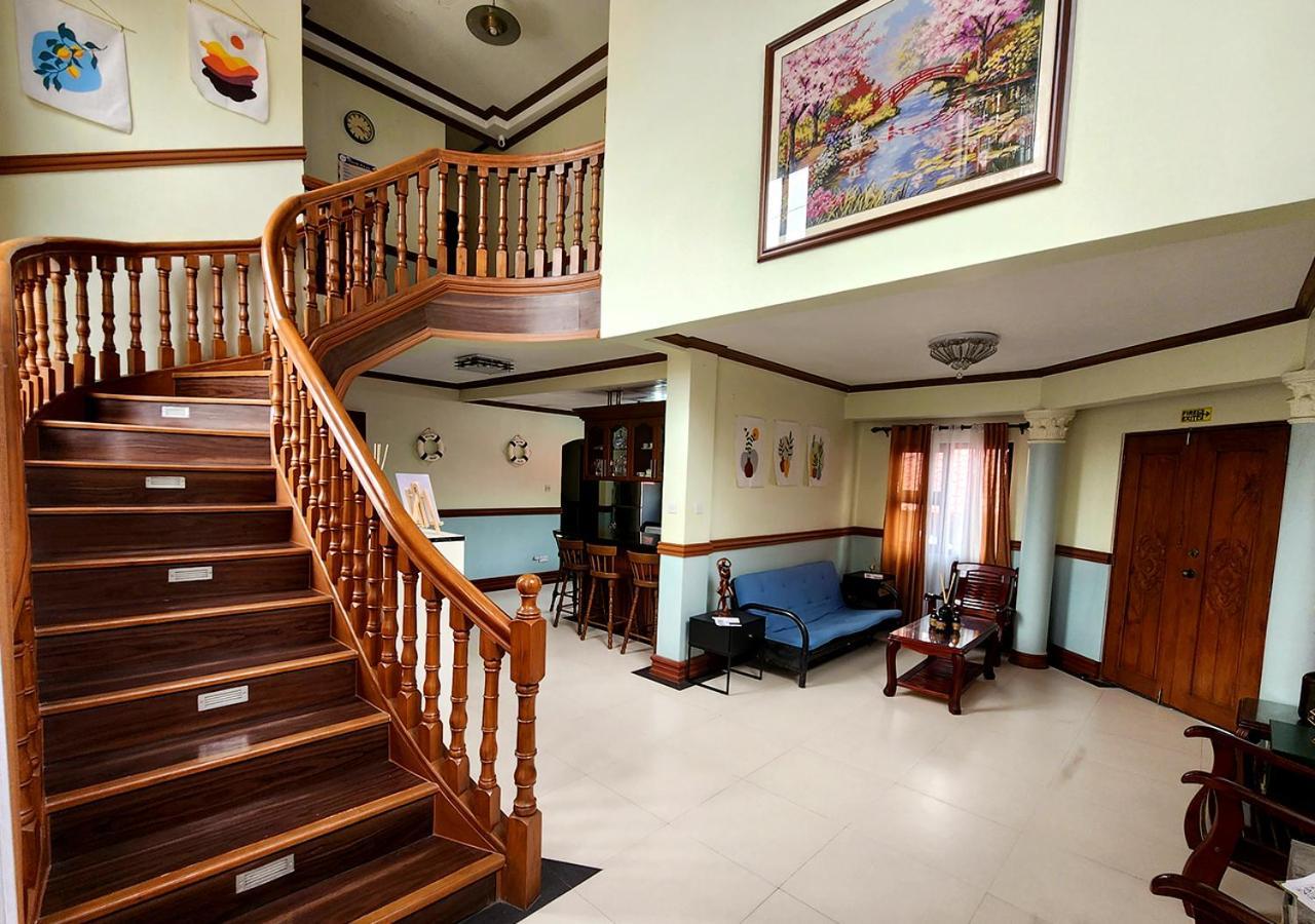Leynes Taal Lake Resort And Hostel Tanauan  Exterior photo